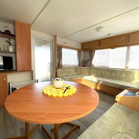 Mobilheim Na Louce Villa Vyrovice Exterior photo